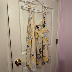 Gently loved torrid size 2 blue/yellow floral camisole 100% polyester